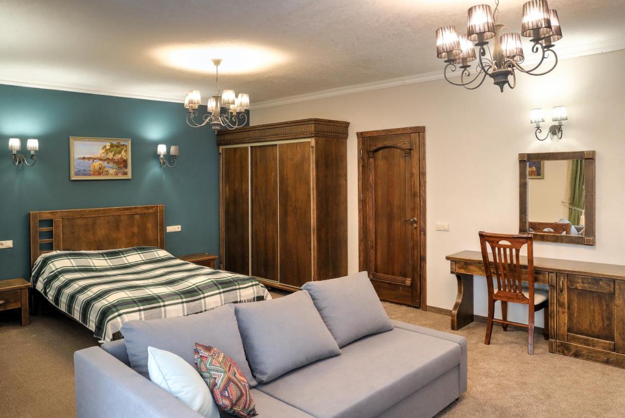 Iris Hotel Bukovel Extérieur photo